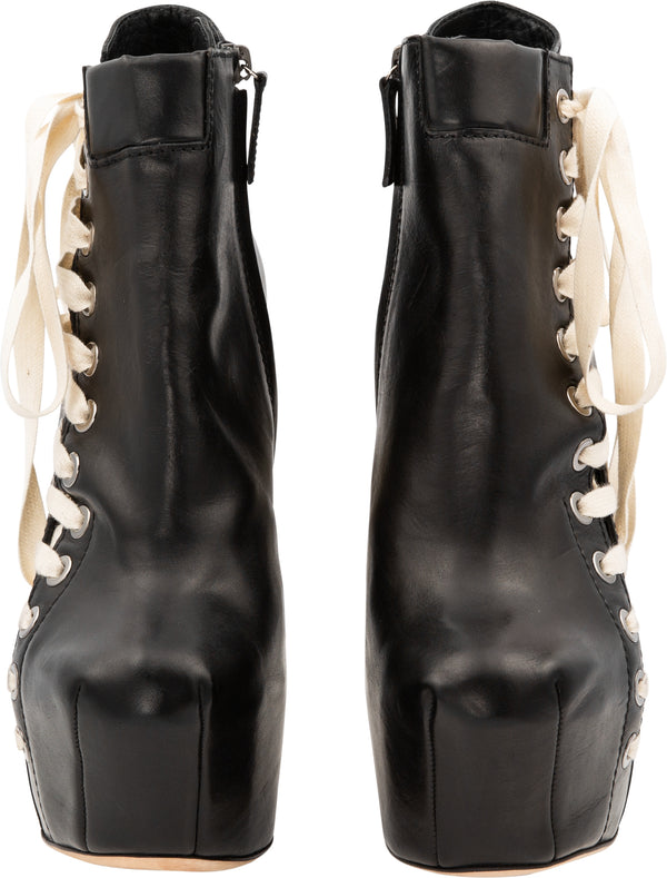 Dsquared2 Fall 2010 Runway Leather Lace-Up Spine Boots